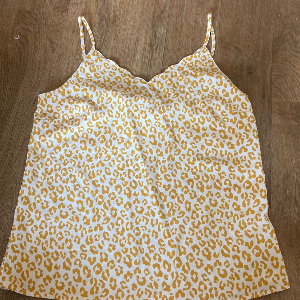 flowy tank